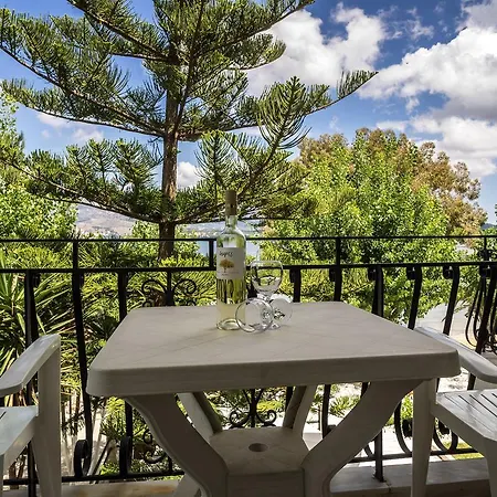 Sea Breeze Apartments-3