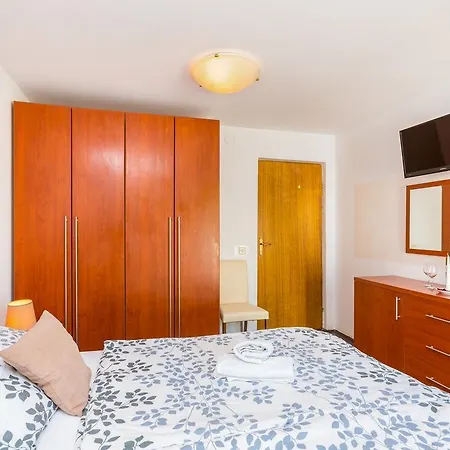 Bed & Breakfast La Fontana Medulin-2