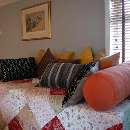 Horse & Groom B&B-3
