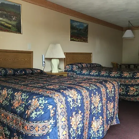 Knotty Pine Motel-3