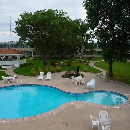 The Biltmore Hotel & Suites Main Avenue-2