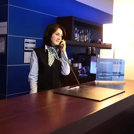 Holiday Inn Express Istanbul-Ora-3