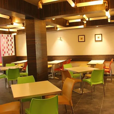 Kells Hotel And Restaurant-2