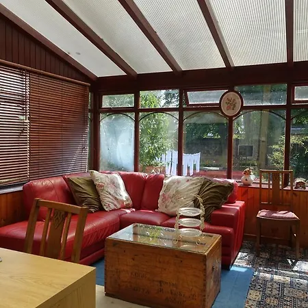 Ashgrove House-3