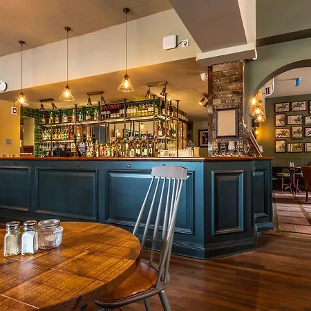 Greyhound Hotel-2