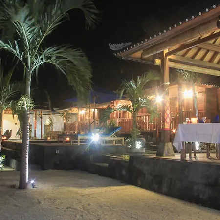 Seaside Huts Lembongan-3