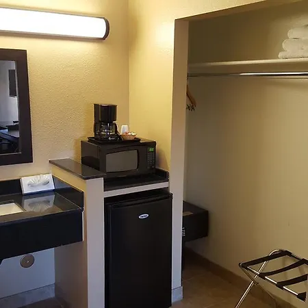 Anaheim Astoria Inn & Suites-2