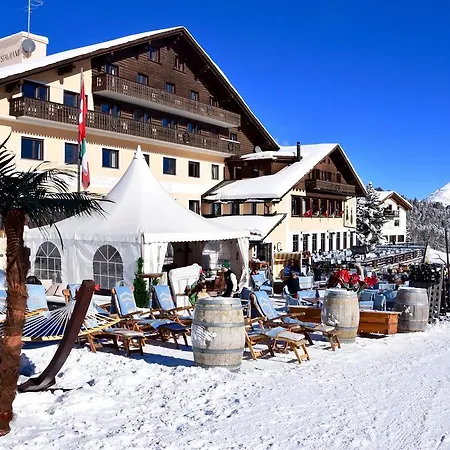 Hotel Salastrains-3