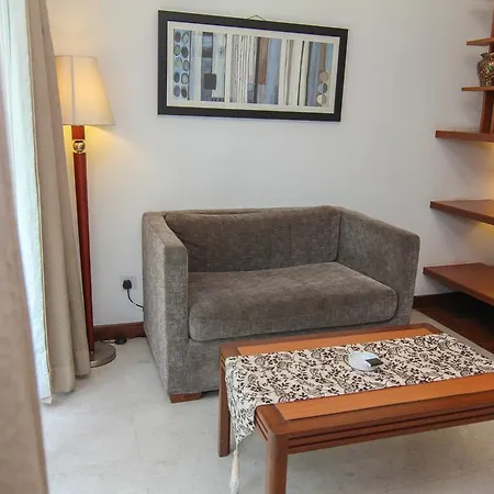Peninsula Residence All Suite Hotel-3