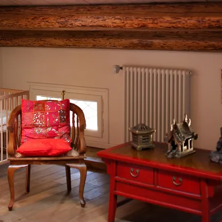 M Club De Luxe B&B-2