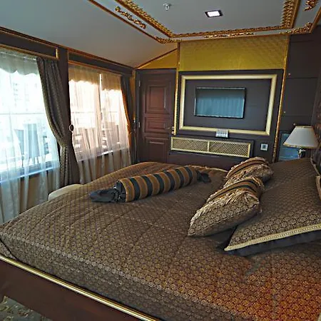 Vivaldi Ce Gold Hotel-2
