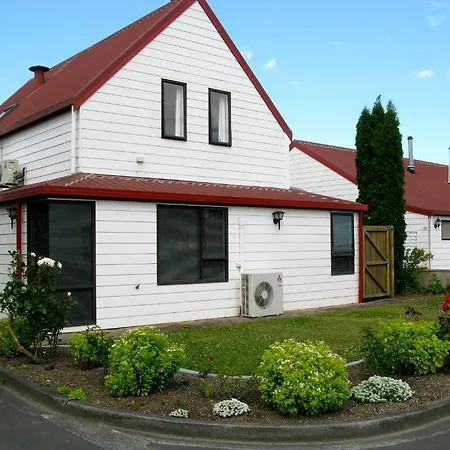 Gloucester House Motel-3