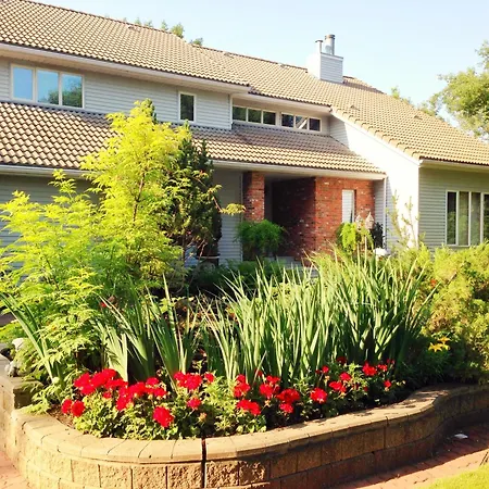 Mcdougall Lane Bed & Breakfast-2