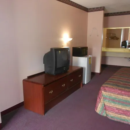 Executive Inn & Suites - Covington-3