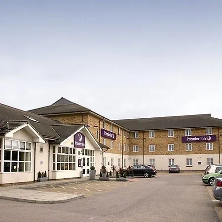 Premier Inn London Barking-3