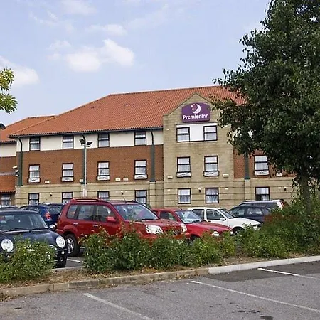 Premier Inn Oxford Cowley-3