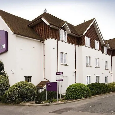 Premier Inn Horsham-3