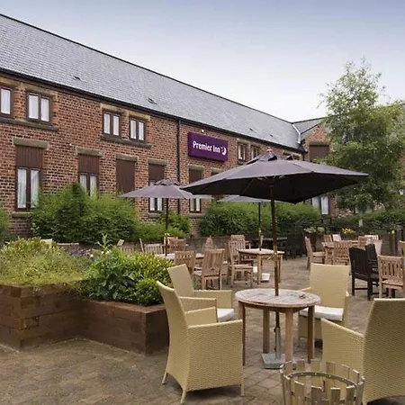 Premier Inn Chorley North-3