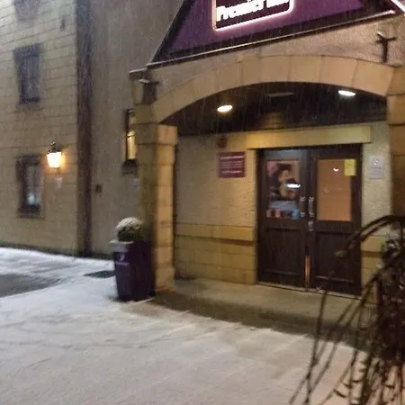 Premier Inn Dundee North-3