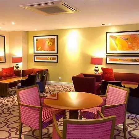 Premier Inn Manchester Old Trafford-3