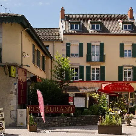Logis hotel-restaurant Le Chêne Vert-2