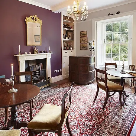 Broomfield House-2