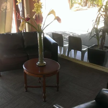 Lindy Lodge Motel-3