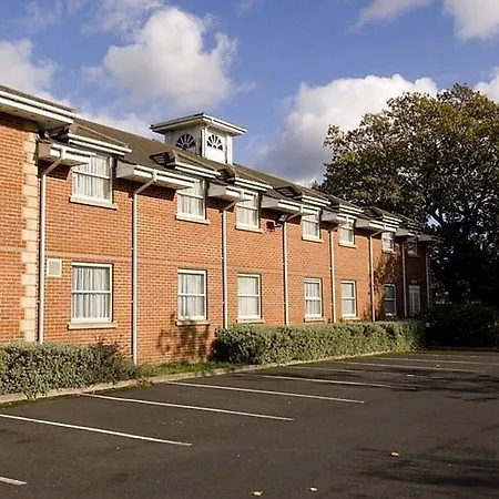 Premier Inn Birmingham-3