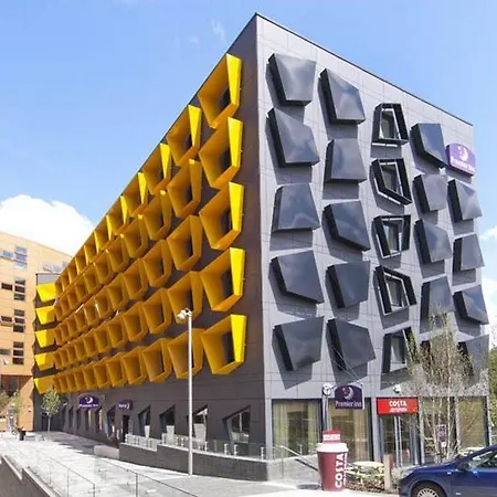Premier Inn Manchester Bury-3