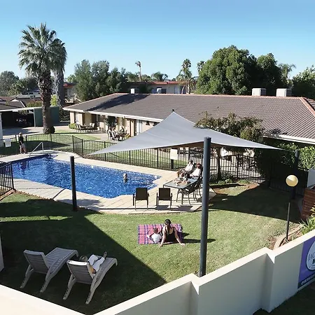 Jacaranda Apartments-3