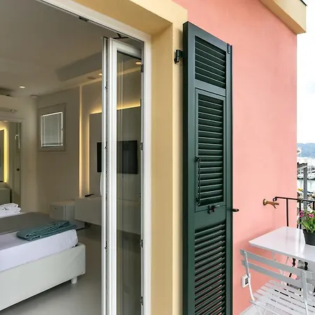 Al Molo Sea View Rooms-2