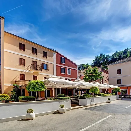 Hotel Skradinski Buk-3