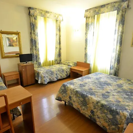 Hotel Tirreno-2