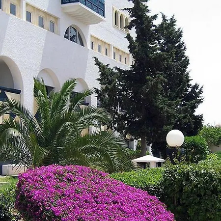 Hannibal Palace-2