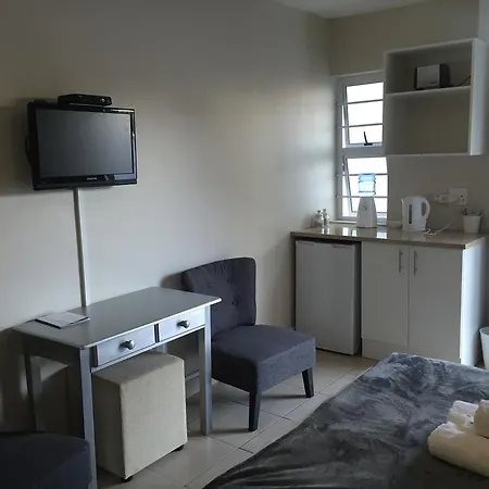 Larkspur Place-2