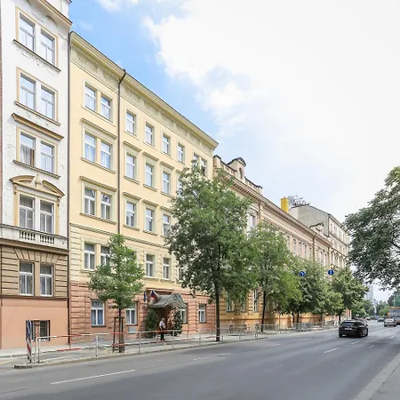 City Club Prague-2