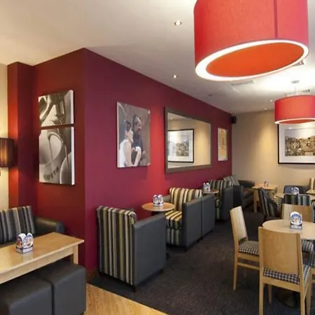 Premier Inn London Gatwick Airport - North Terminal-3