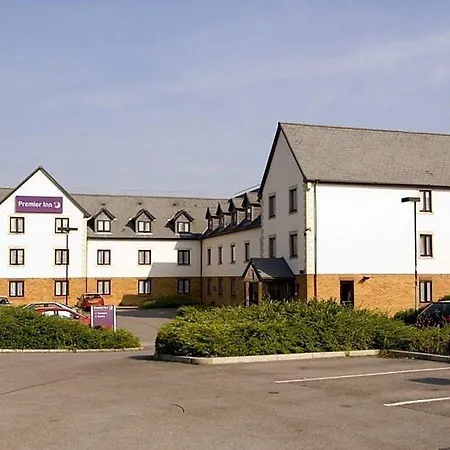 Premier Inn Gloucester-2