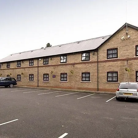 Premier Inn Leicester North West-2
