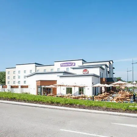 Premier Inn Stoke-On-Trent-2