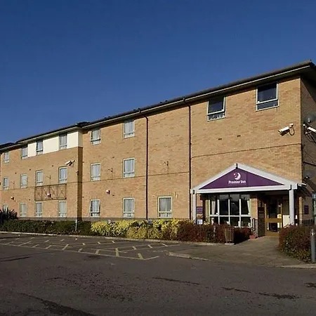 Premier Inn Ashford Central-3
