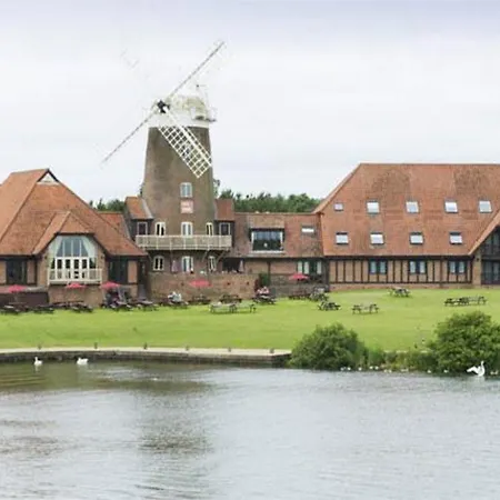 Premier Inn Milton Keynes South-2