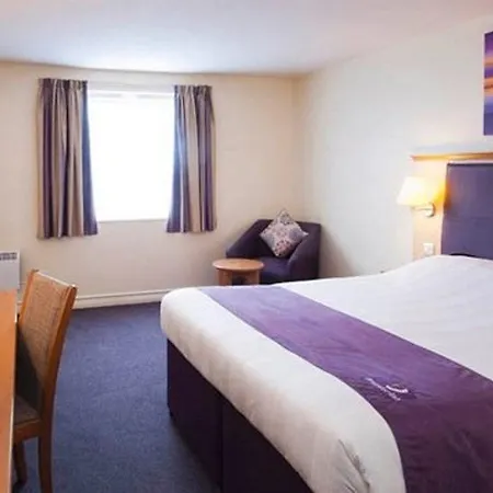 Premier Inn Andover-3