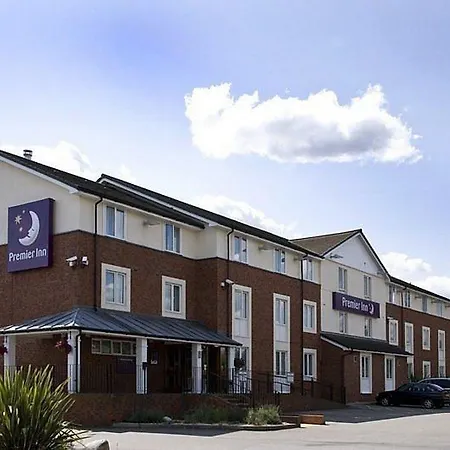 Premier Inn Basildon-2