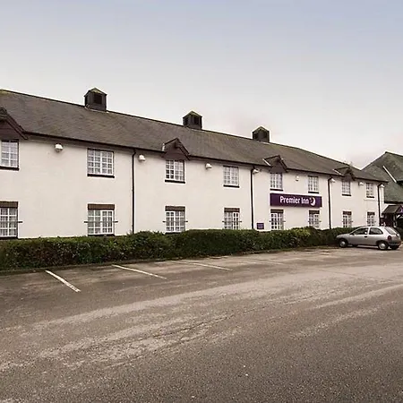 Premier Inn Wirral-3