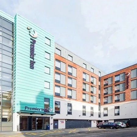Premier Inn Northampton Town Centre-3