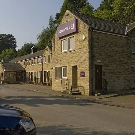 Premier Inn Halifax South-3