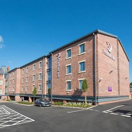 Premier Inn Leek Town Centre-3