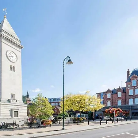 Premier Inn Leek Town Centre-3