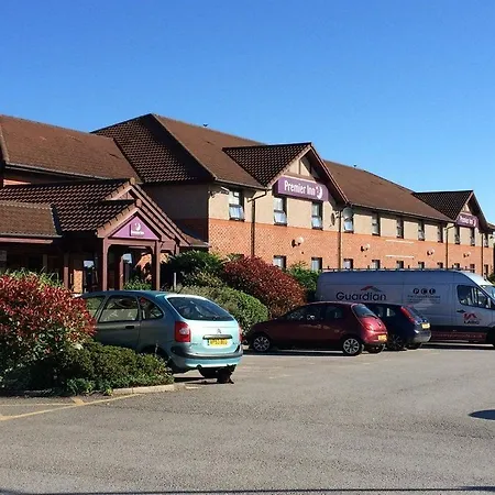 Premier Inn Mansfield-3